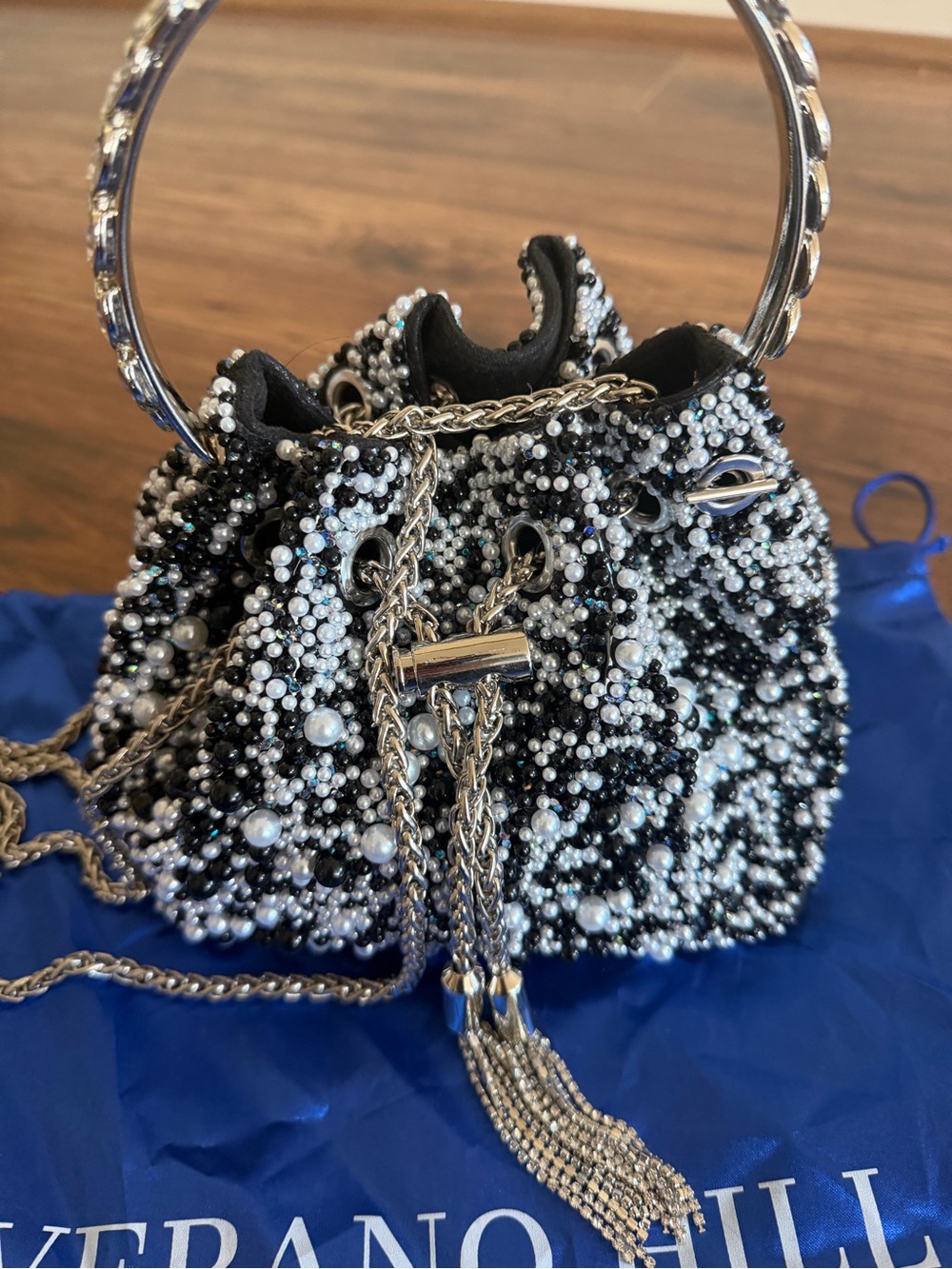 Lorrie Tassel Handbag bucket bag - Picture 7 of 9
